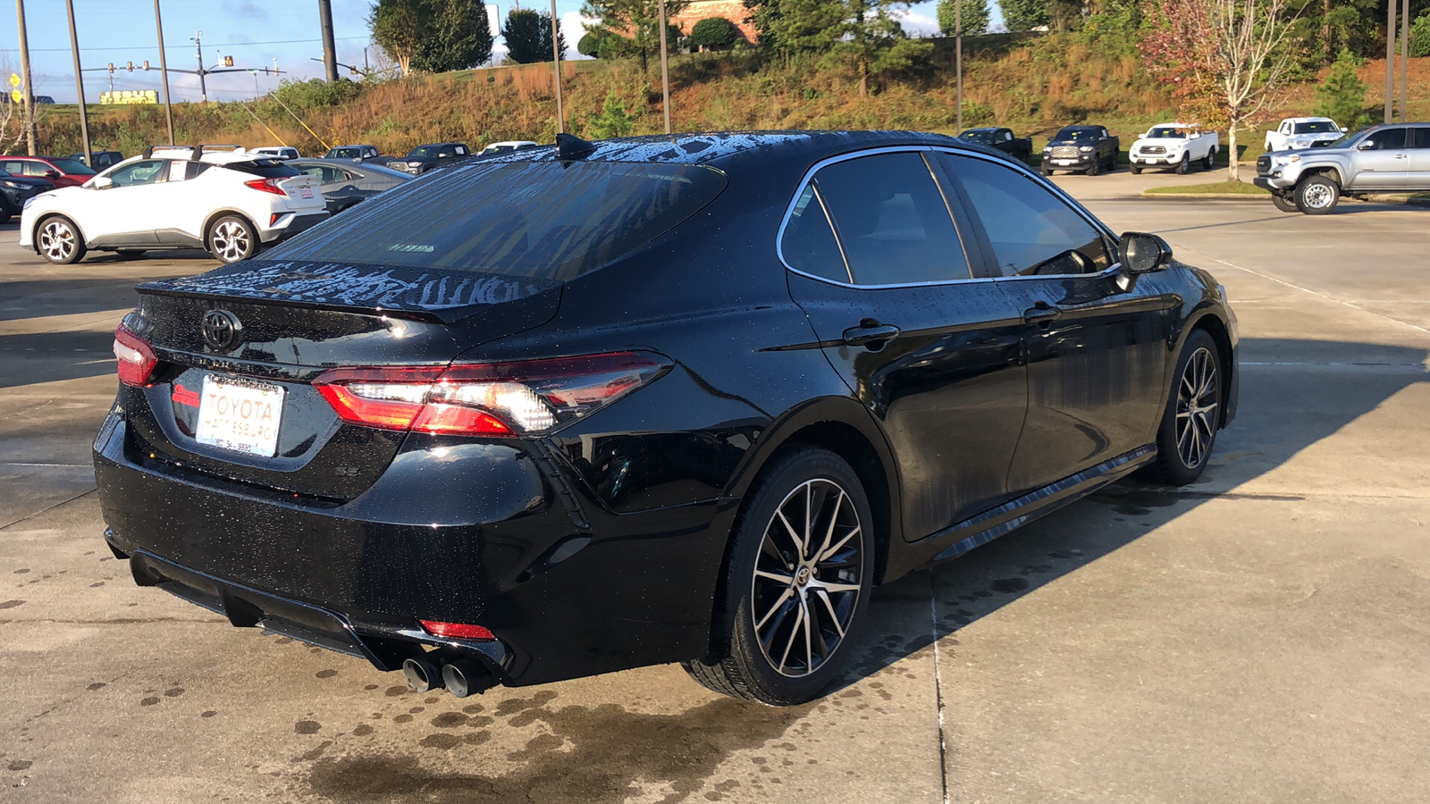 2021 Toyota Camry SE 3