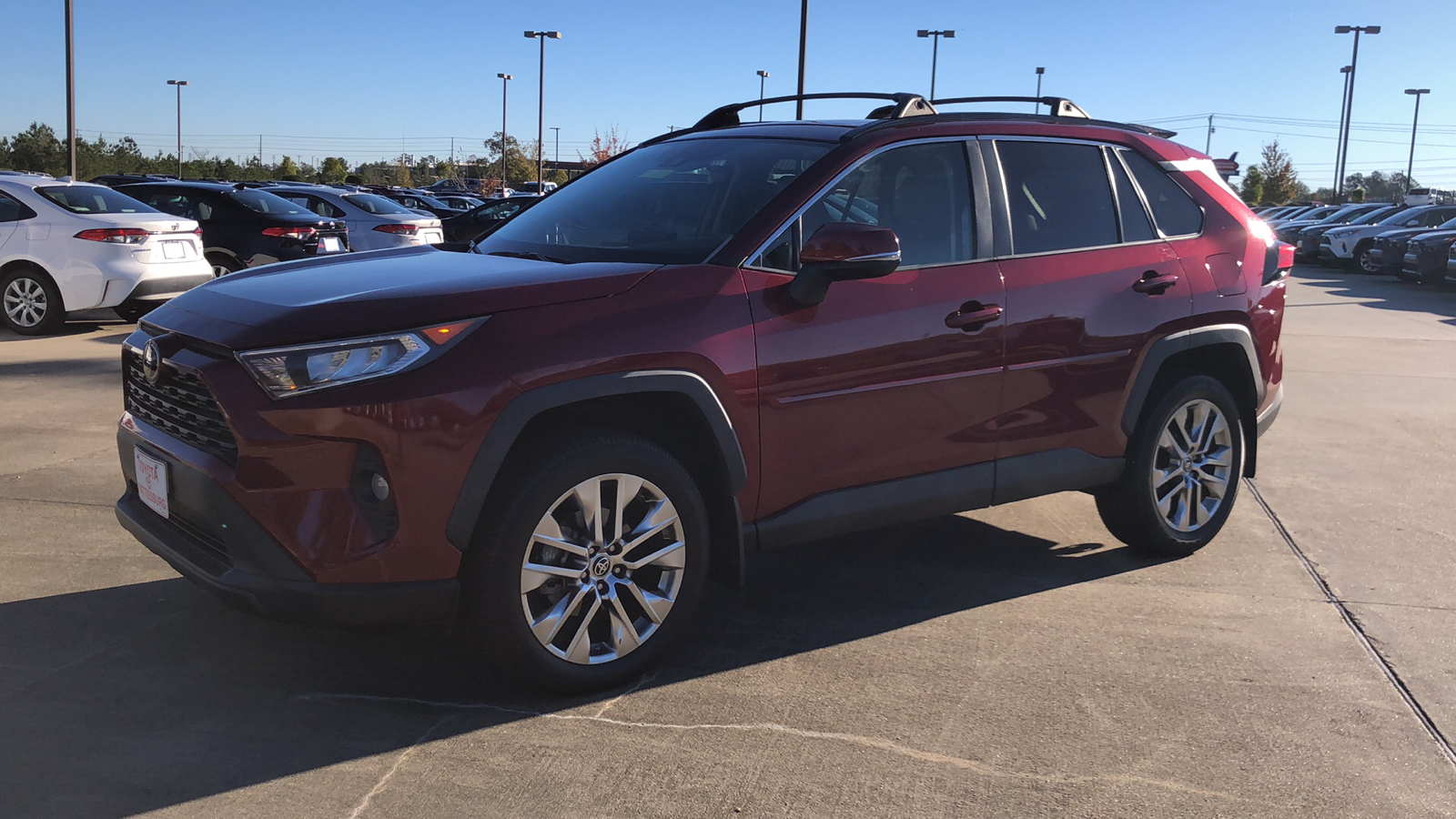 2021 Toyota RAV4 XLE Premium 1