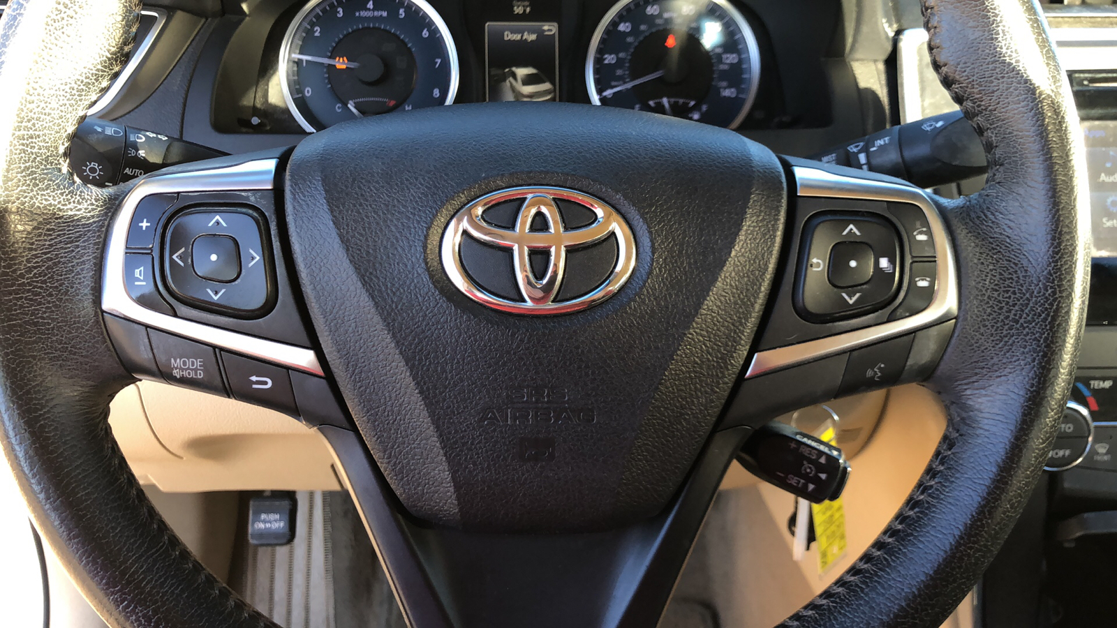 2015 Toyota Camry XLE 9