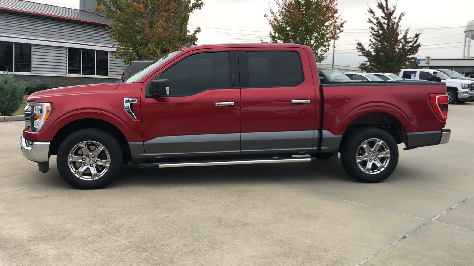 2022 Ford F-150 XLT 2