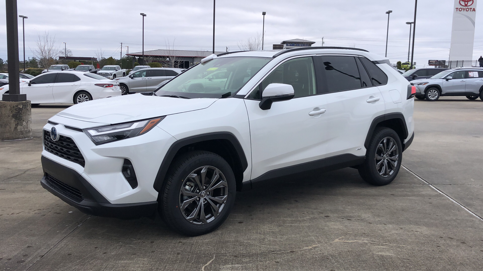 2024 Toyota RAV4 Hybrid XLE Premium 1