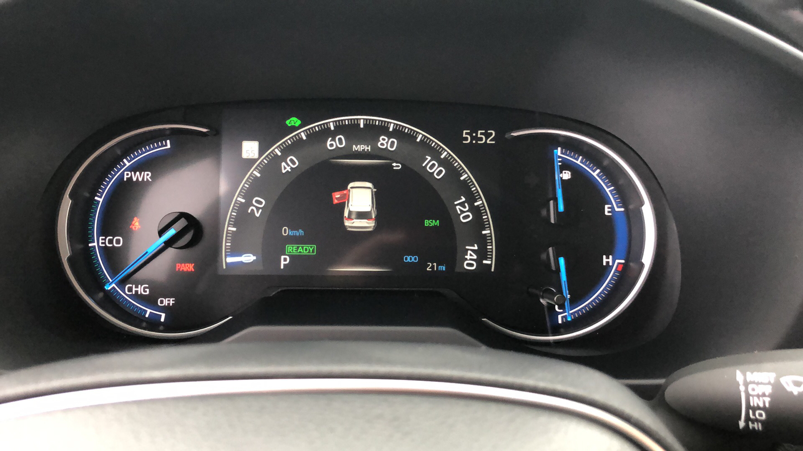 2024 Toyota RAV4 Hybrid XLE Premium 8