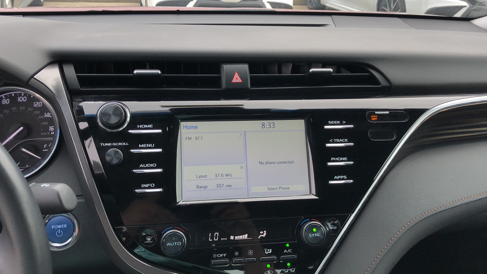 2018 Toyota Camry Hybrid XLE 6