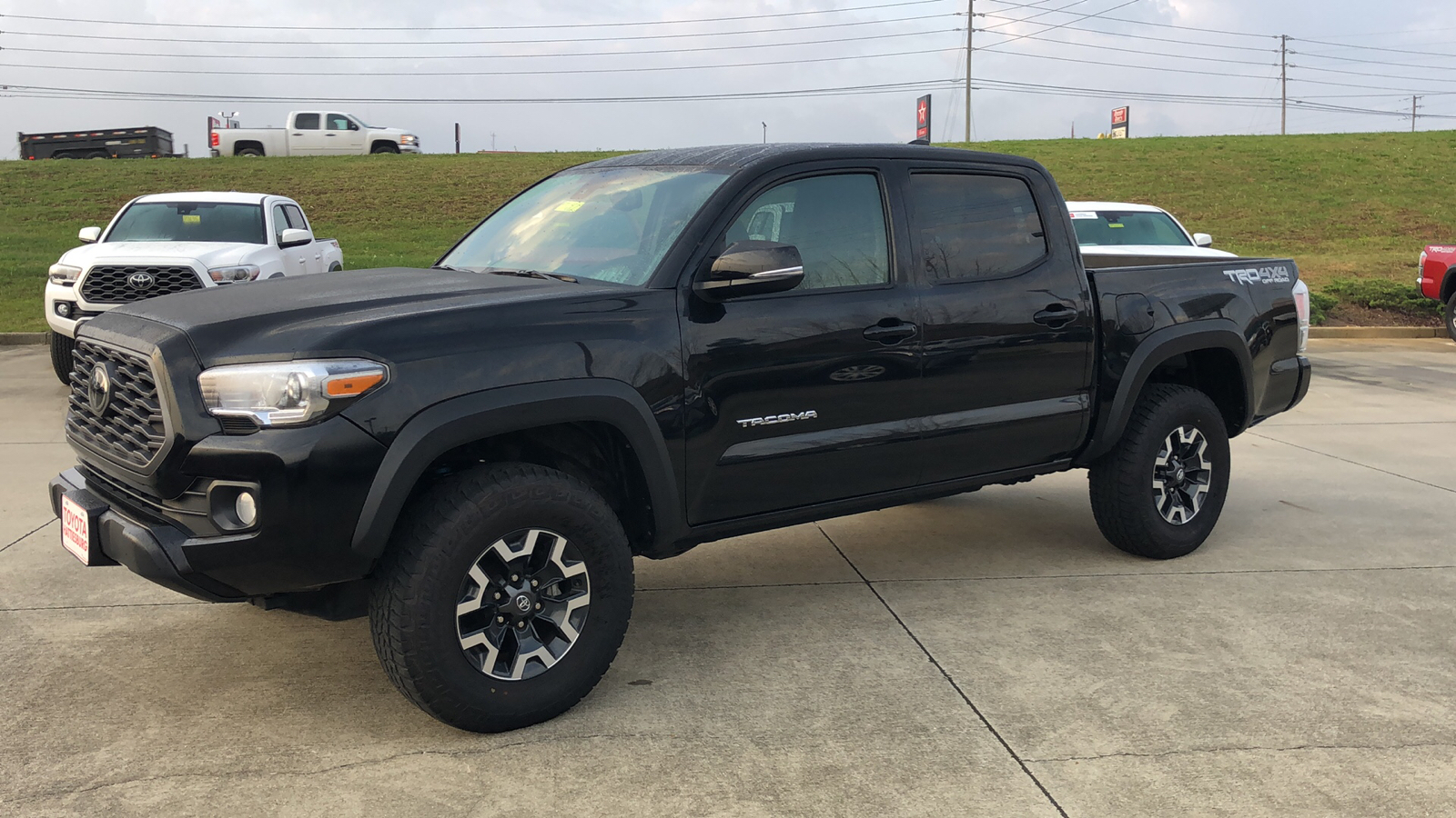 2022 Toyota Tacoma 4WD TRD Off Road 1