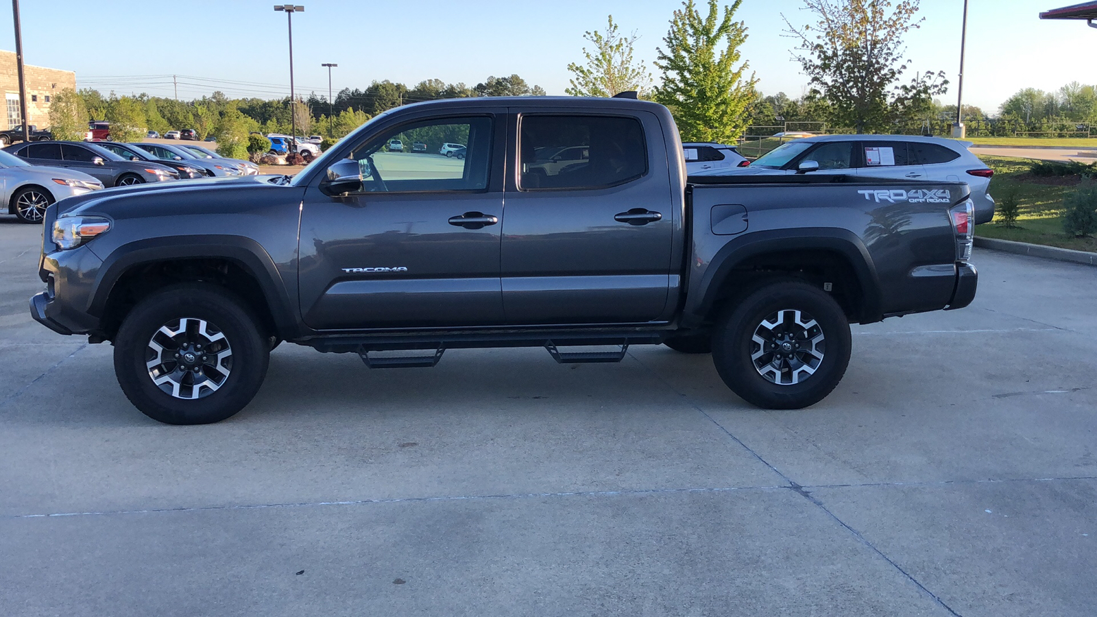 2021 Toyota Tacoma 4WD TRD Off Road 2