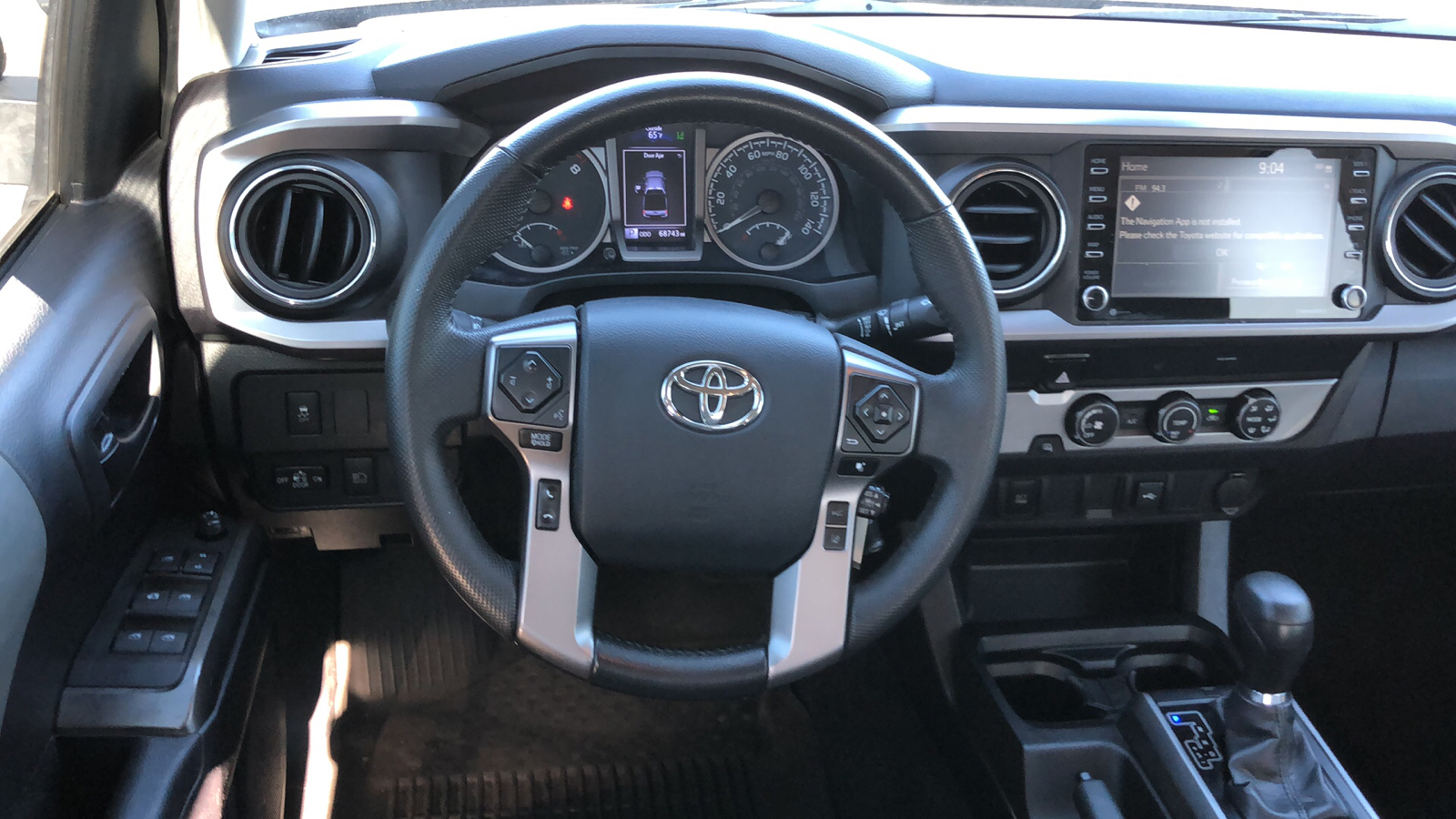 2020 Toyota Tacoma 2WD SR5 10