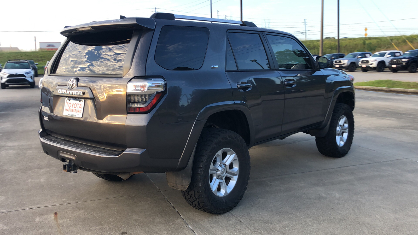 2019 Toyota 4Runner SR5 3