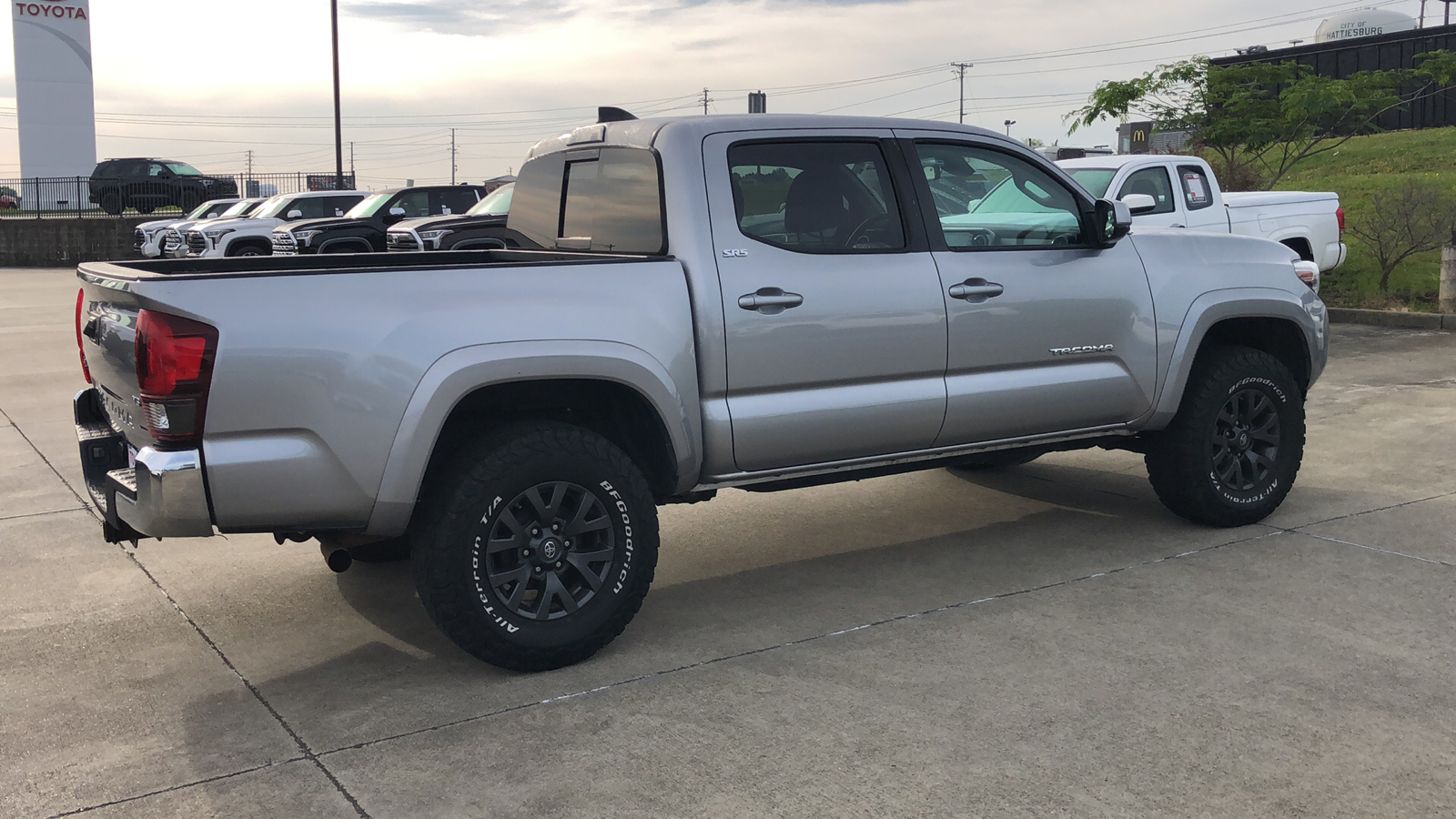 2021 Toyota Tacoma 4WD SR5 3