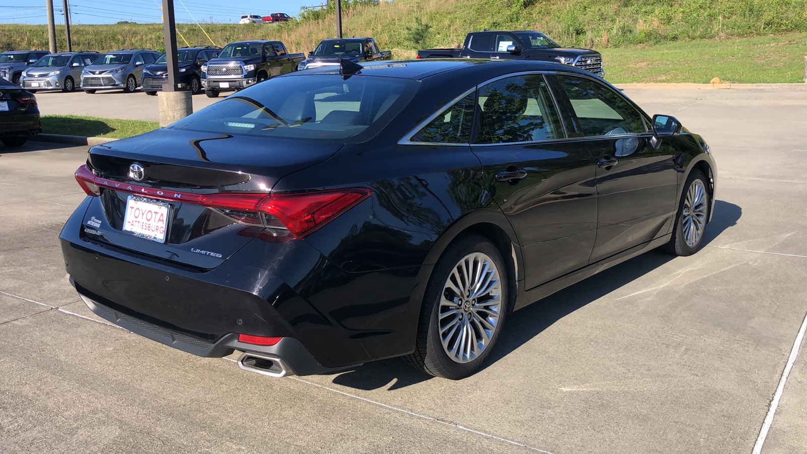 2021 Toyota Avalon Limited 3