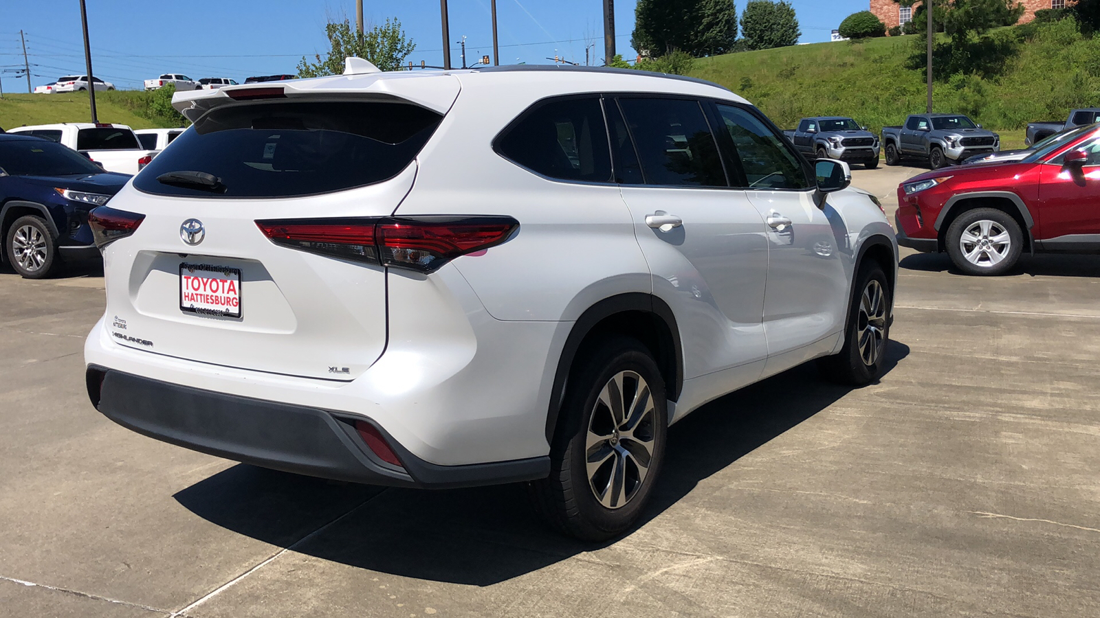 2022 Toyota Highlander XLE 3