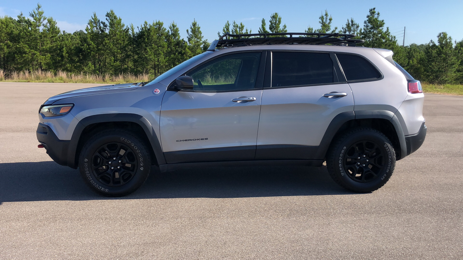 2019 Jeep Cherokee Trailhawk Elite 2