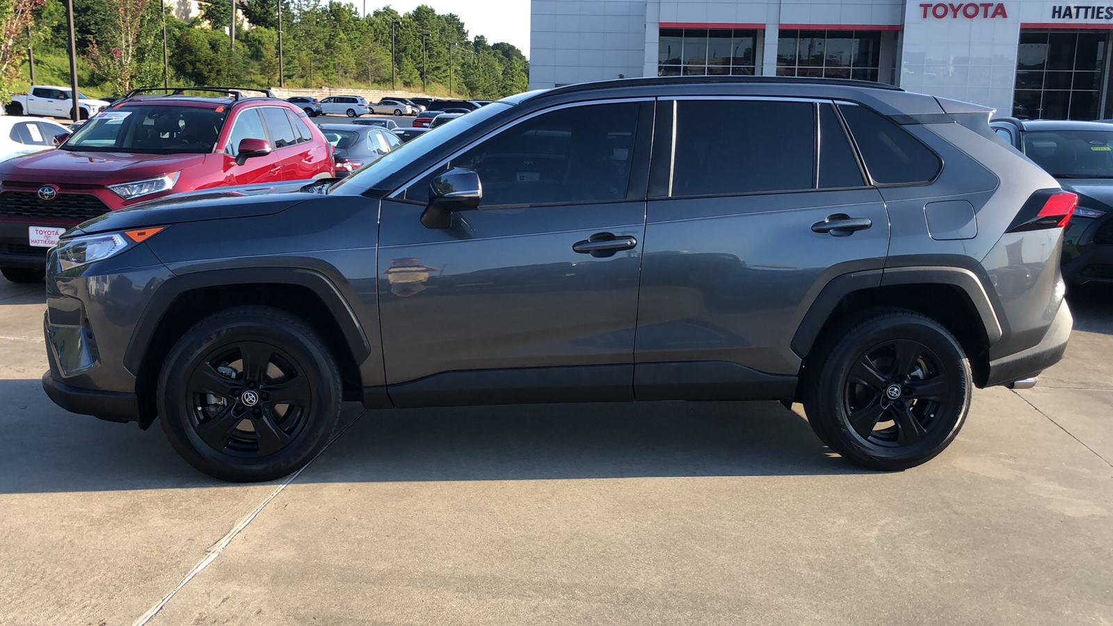 2020 Toyota RAV4 XLE 2