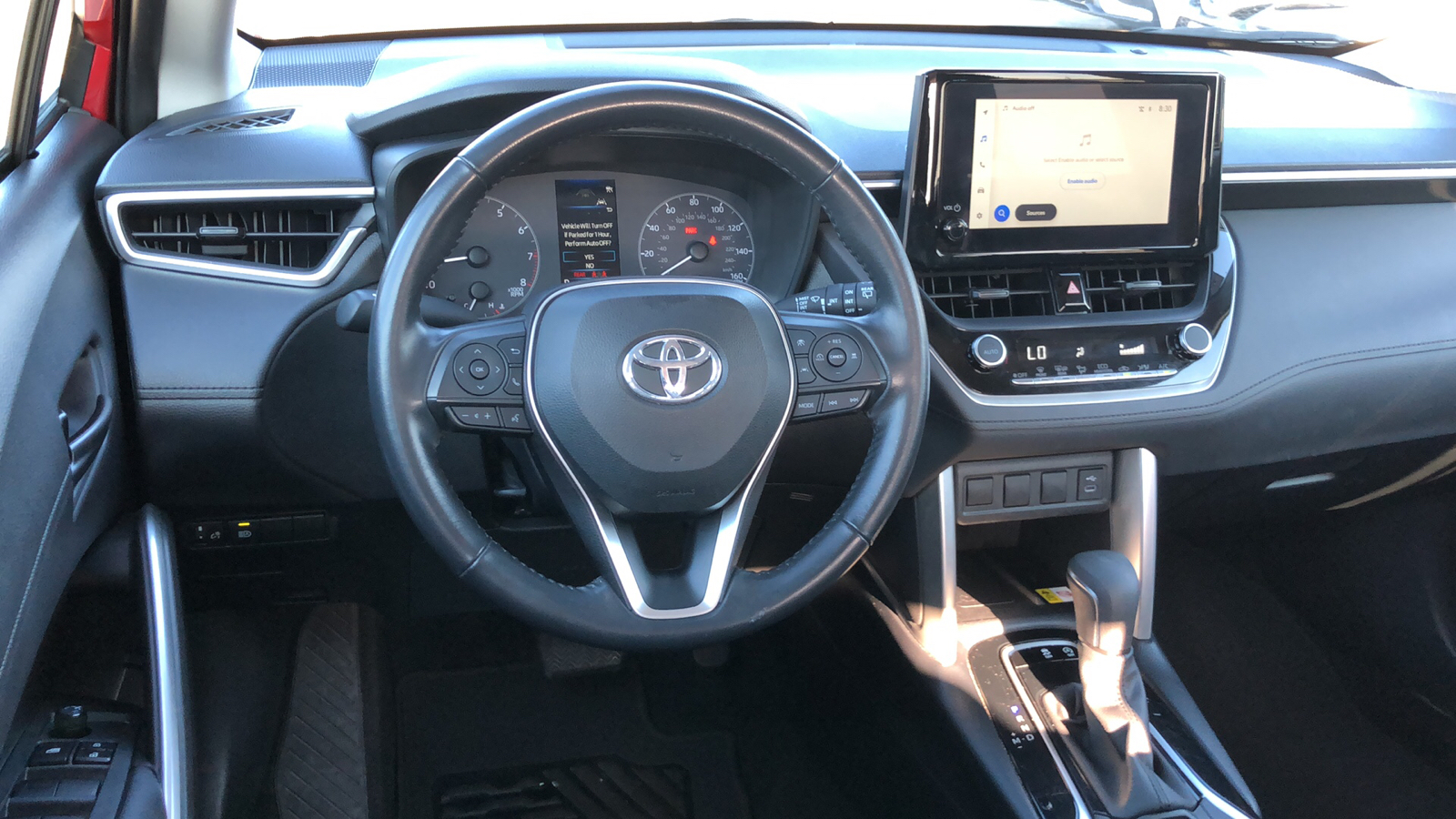 2023 Toyota Corolla Cross LE 10
