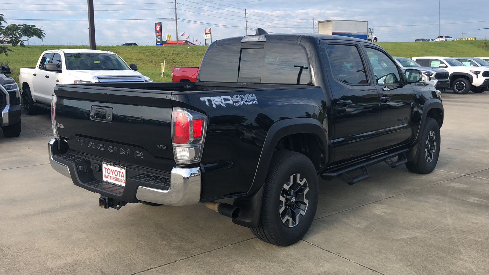 2022 Toyota Tacoma 4WD TRD Off Road 3