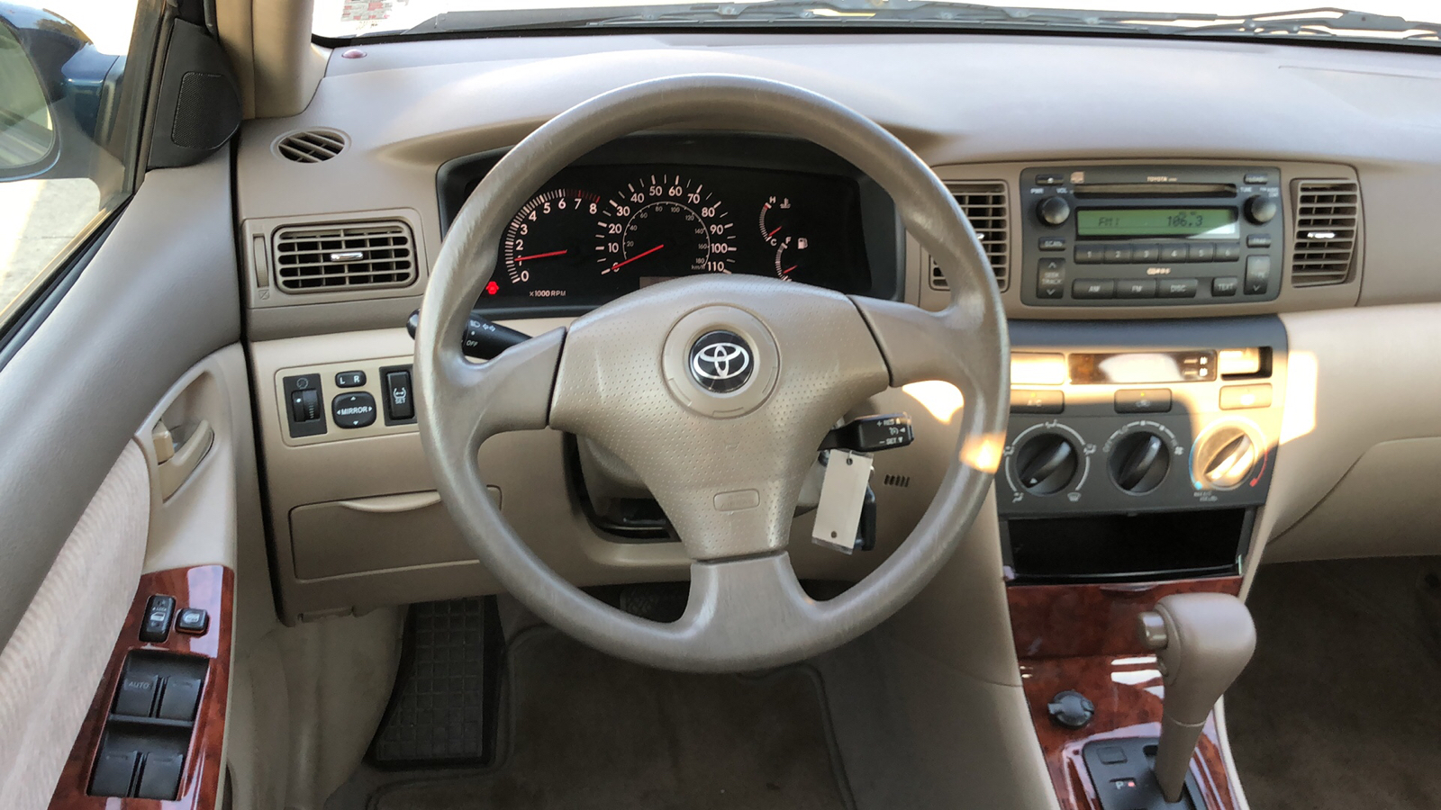 2008 Toyota Corolla LE 9