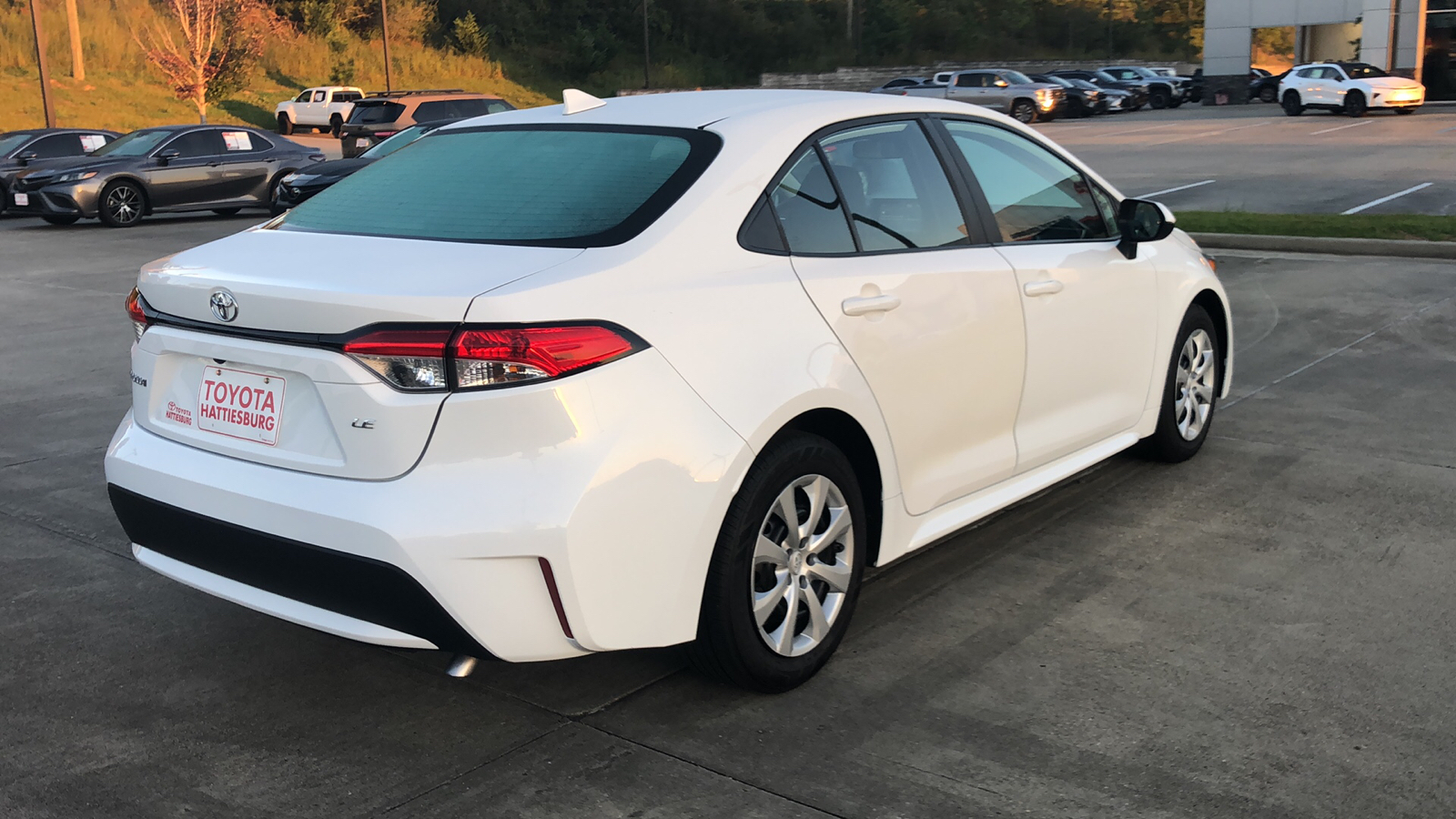 2022 Toyota Corolla LE 3