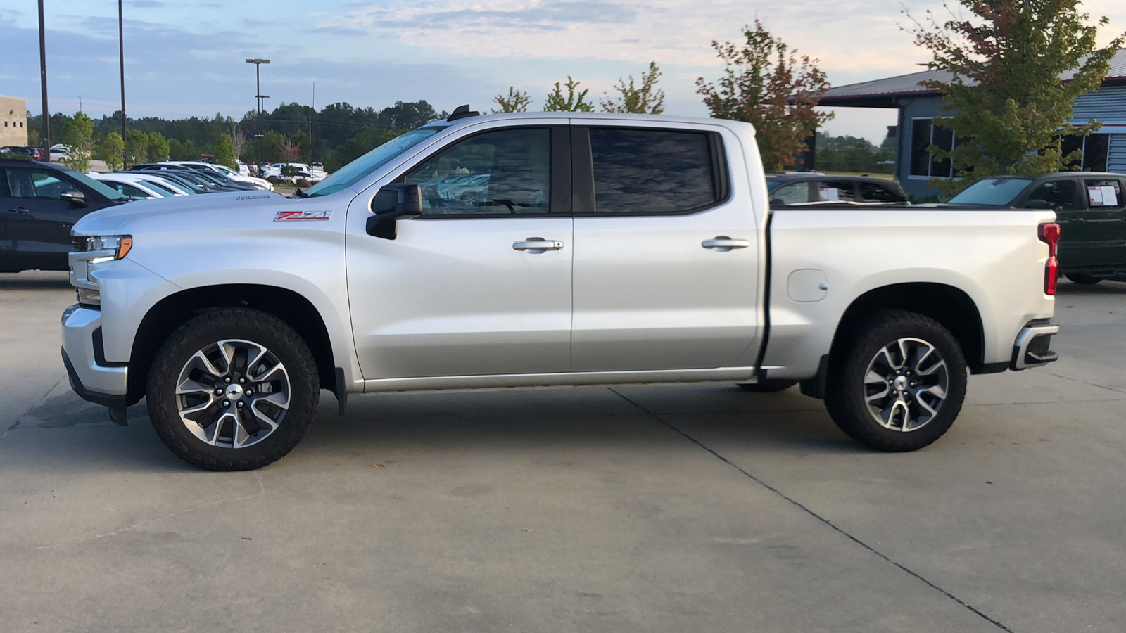 2021 Chevrolet Silverado 1500 RST 2