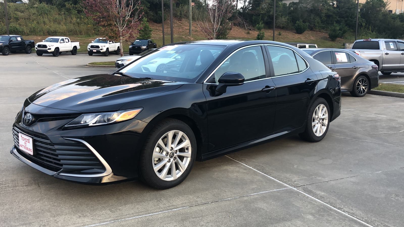 2023 Toyota Camry LE 1