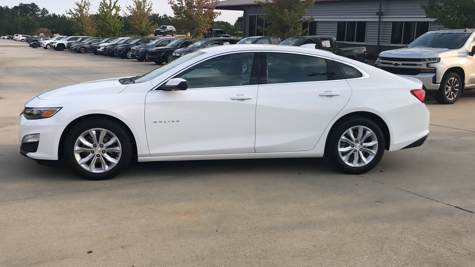 2023 Chevrolet Malibu LT 2