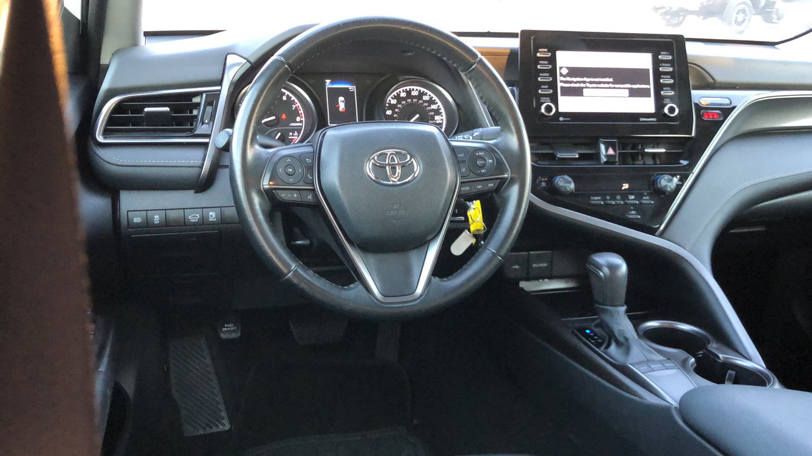 2023 Toyota Camry SE 10