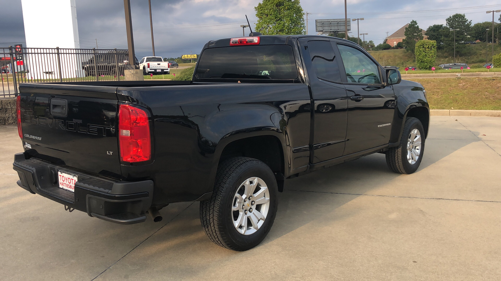 2022 Chevrolet Colorado 2WD LT 3