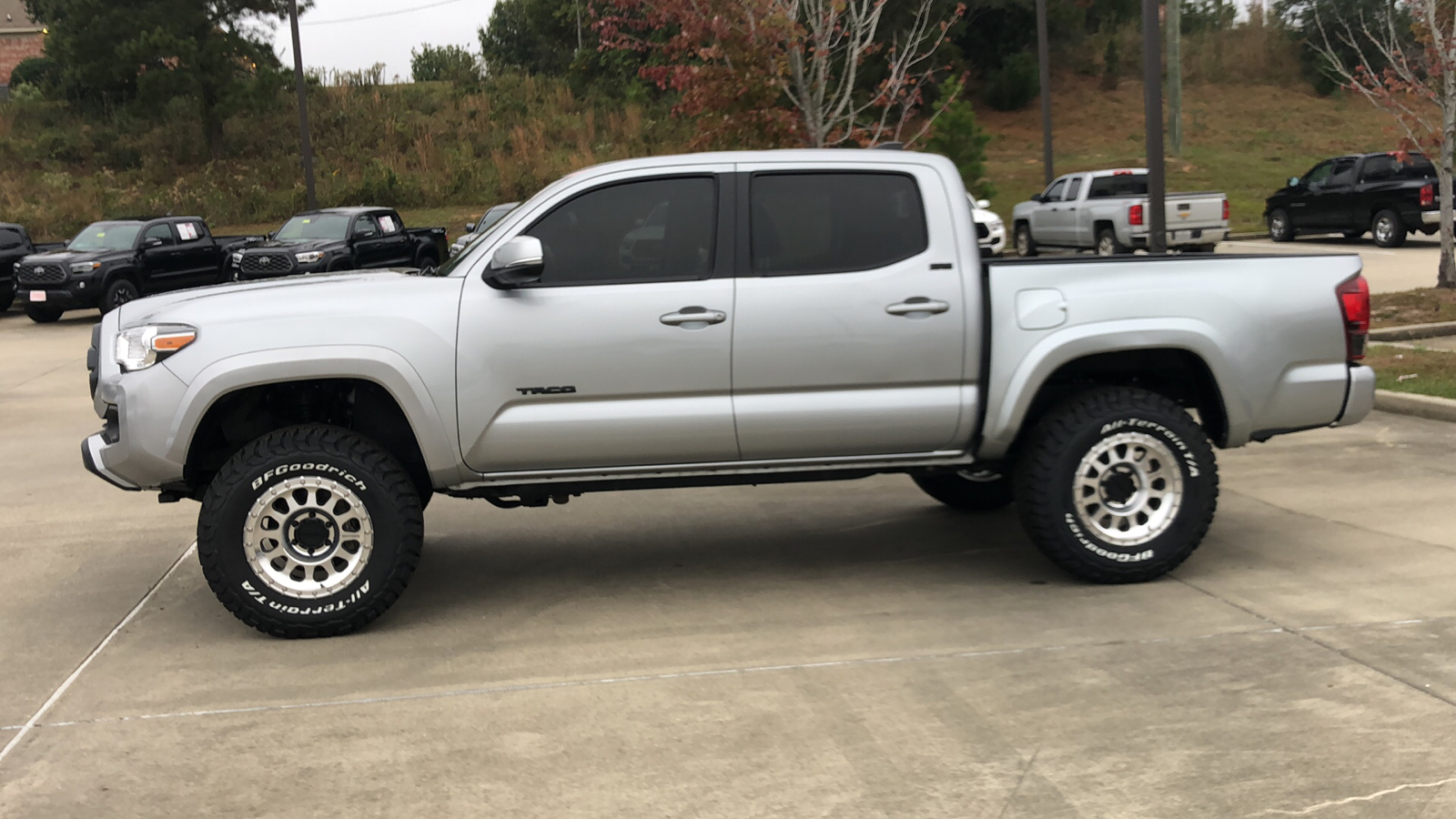 2022 Toyota Tacoma 4WD SR5 2