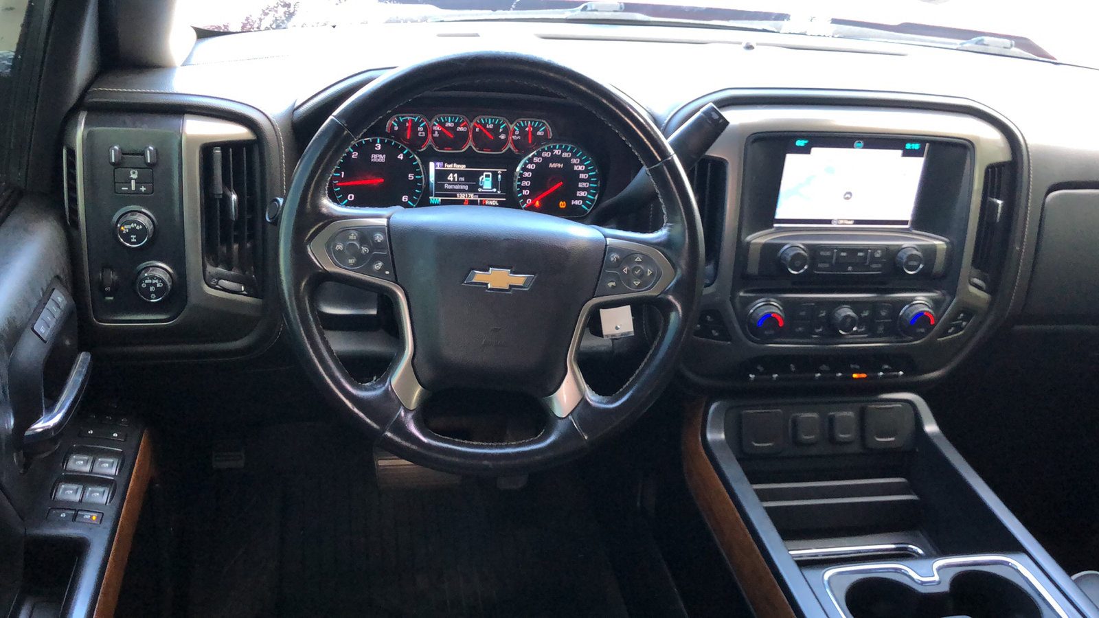 2018 Chevrolet Silverado 1500 High Country 10