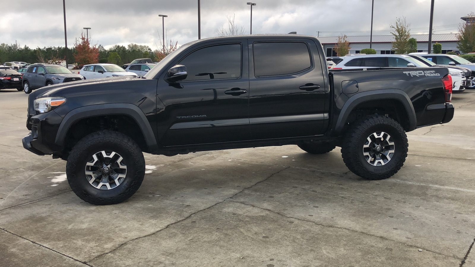 2019 Toyota Tacoma 2WD TRD Off Road 2