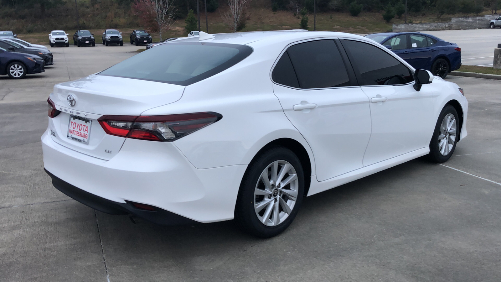 2024 Toyota Camry LE 3