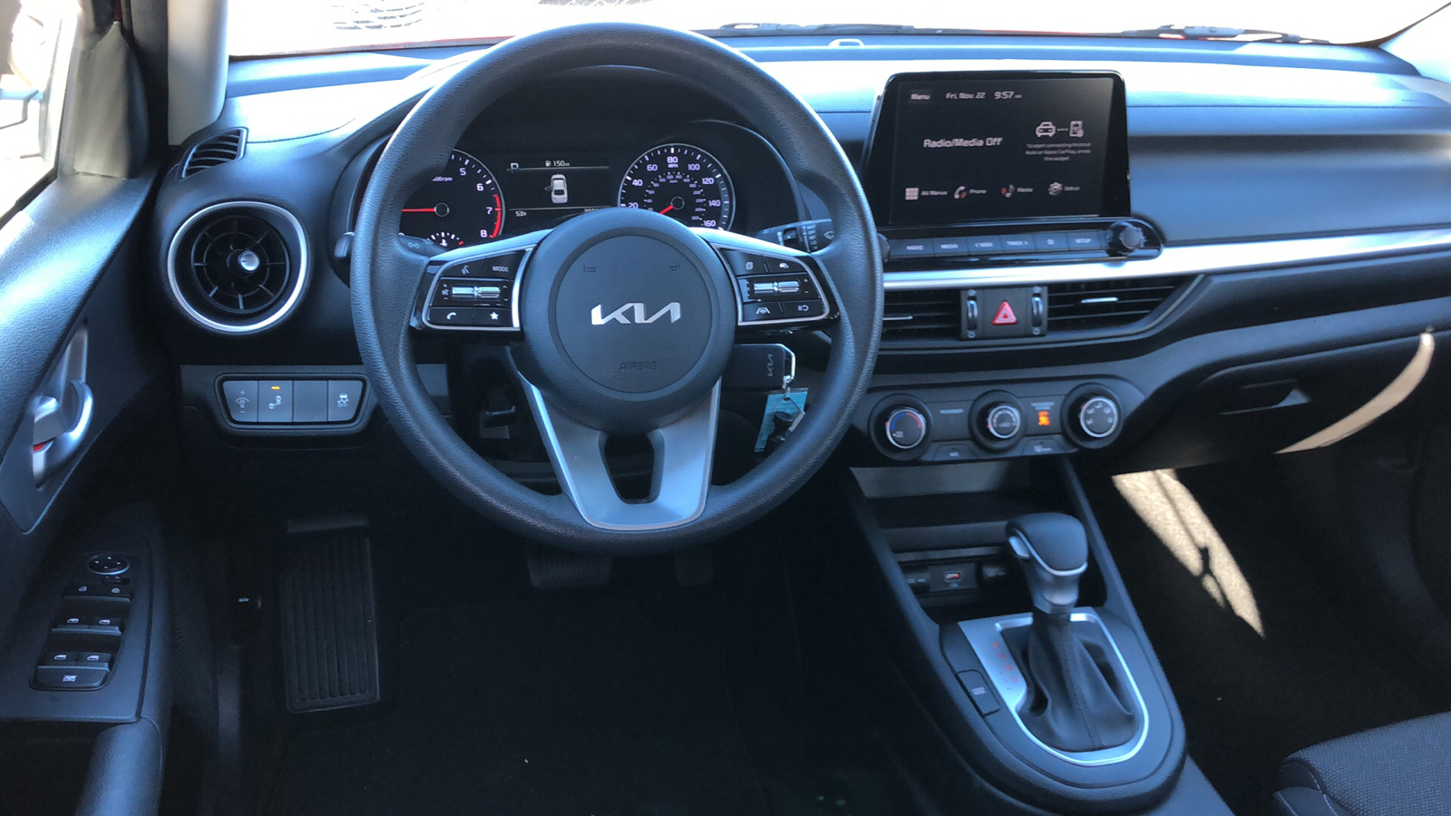 2023 Kia Forte LXS 10