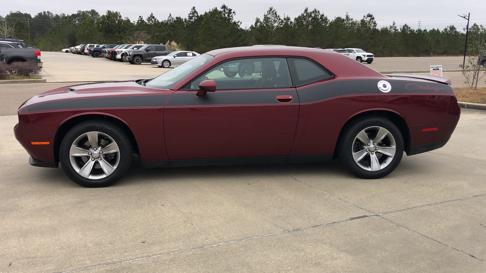 2019 Dodge Challenger SXT 2