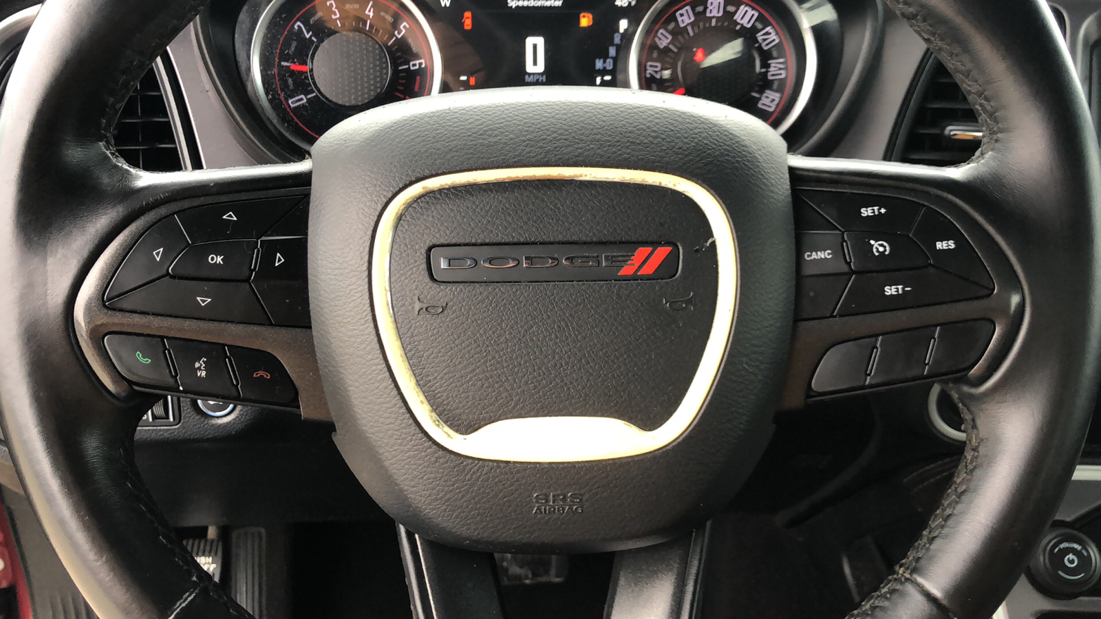 2019 Dodge Challenger SXT 9