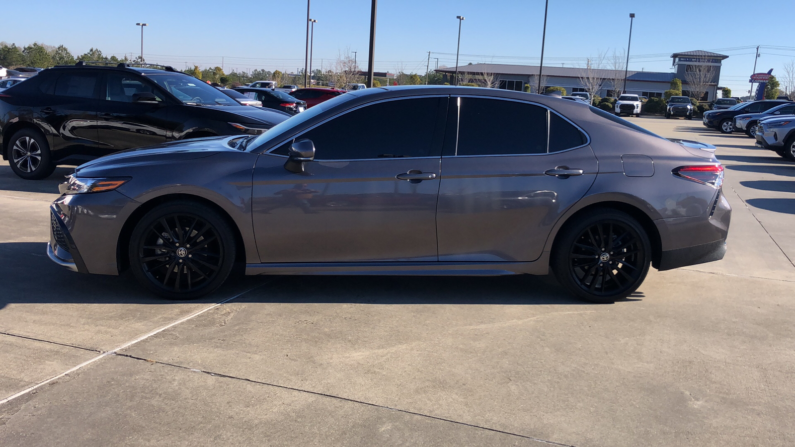 2023 Toyota Camry XSE 2