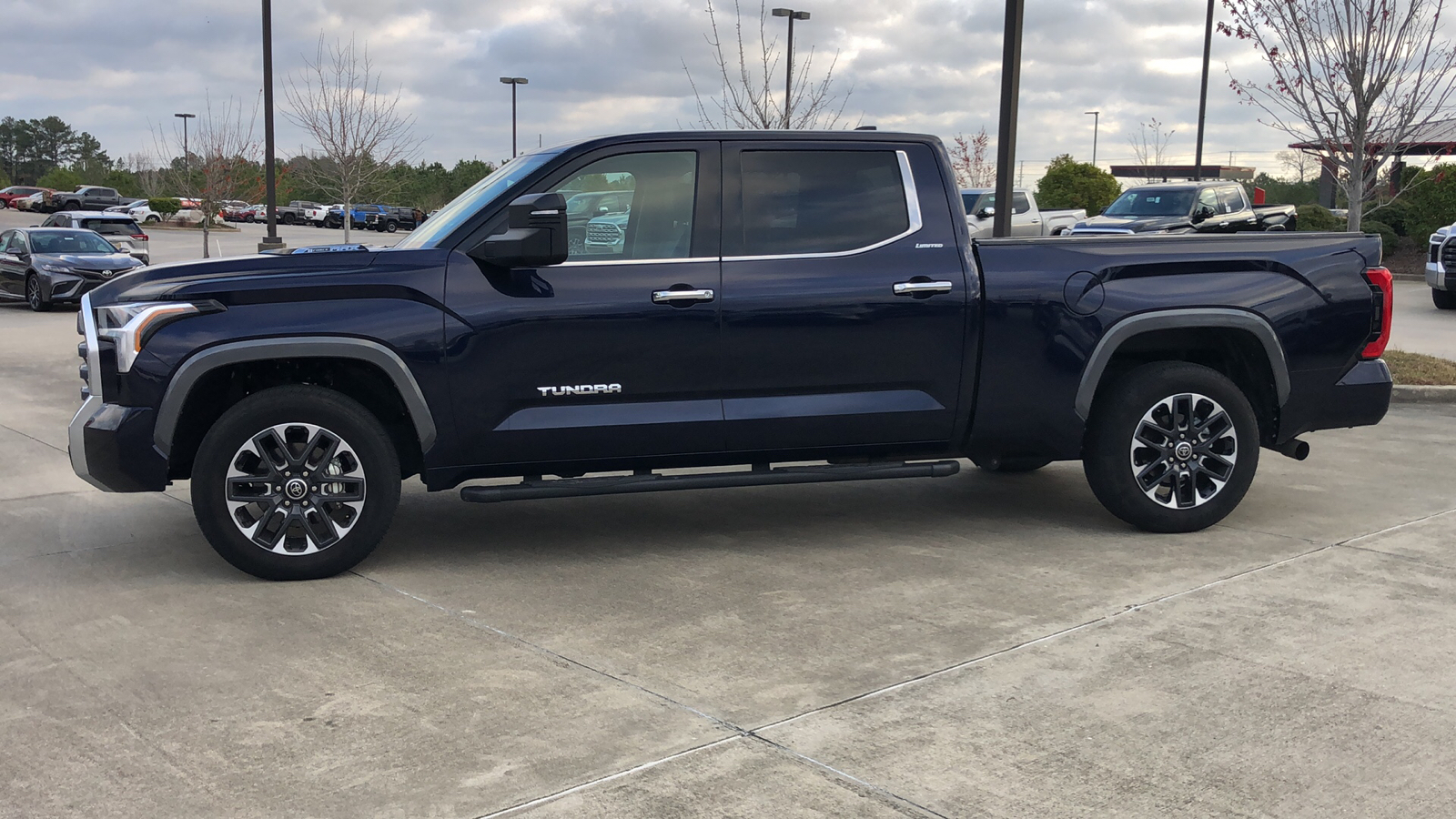 2023 Toyota Tundra 4WD Limited Hybrid 2