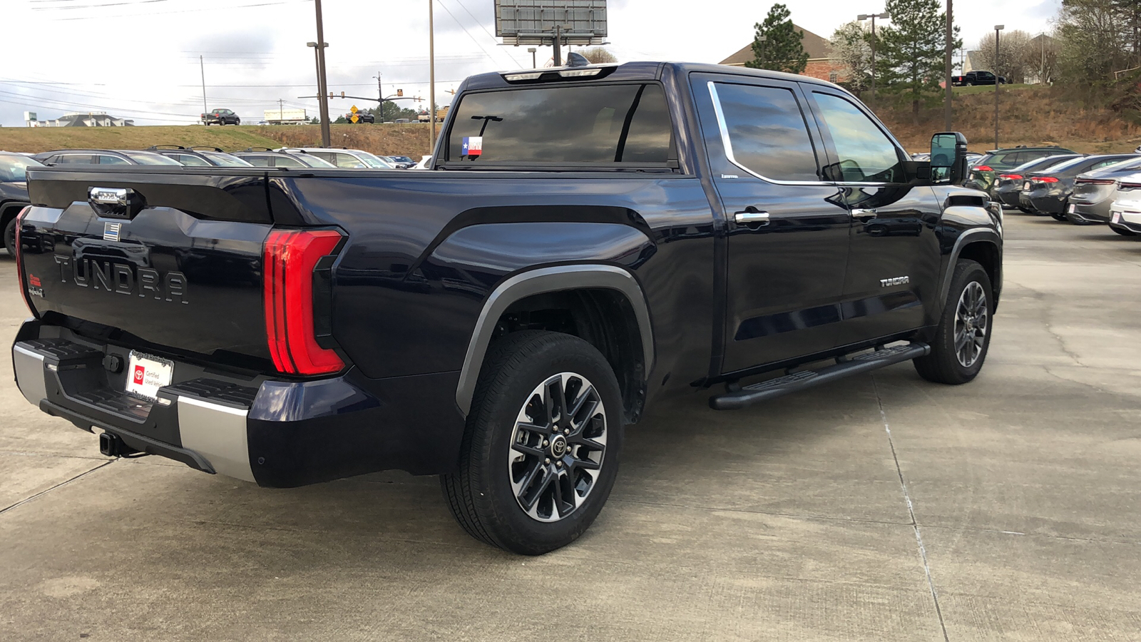 2023 Toyota Tundra 4WD Limited Hybrid 3