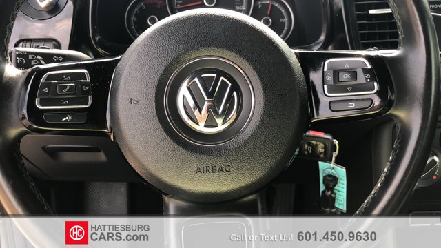2018 Volkswagen Beetle S 9
