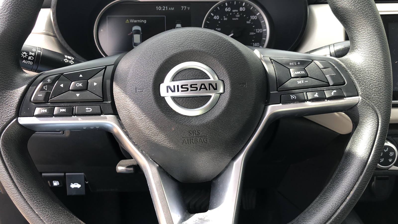 2021 Nissan Versa SV 9