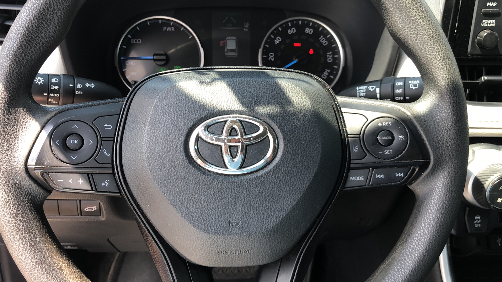2021 Toyota RAV4 Hybrid XLE 9
