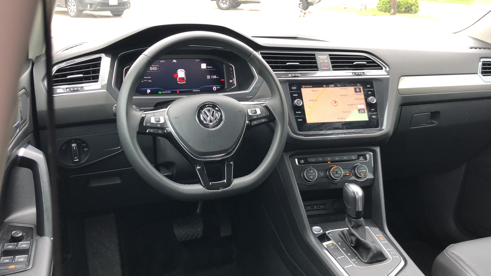 2020 Volkswagen Tiguan SE 10