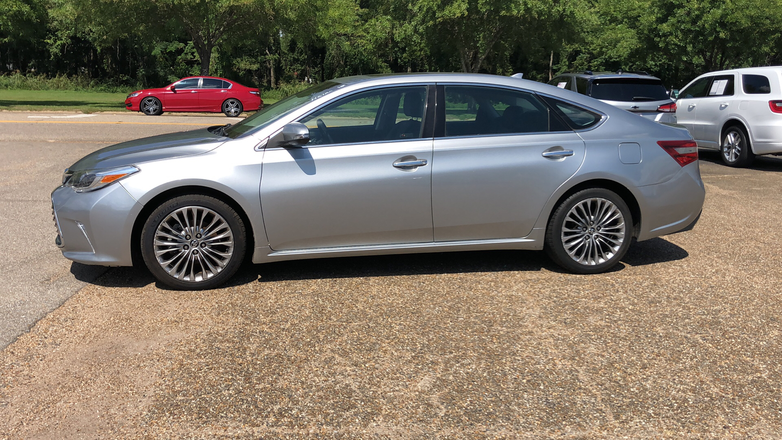 2016 Toyota Avalon Limited 2