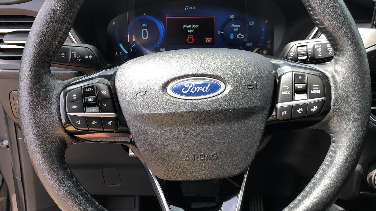 2021 Ford Escape Titanium Hybrid 9