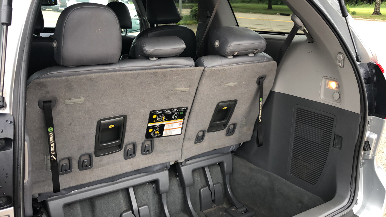 2020 Toyota Sienna LE Auto Access Seat 14