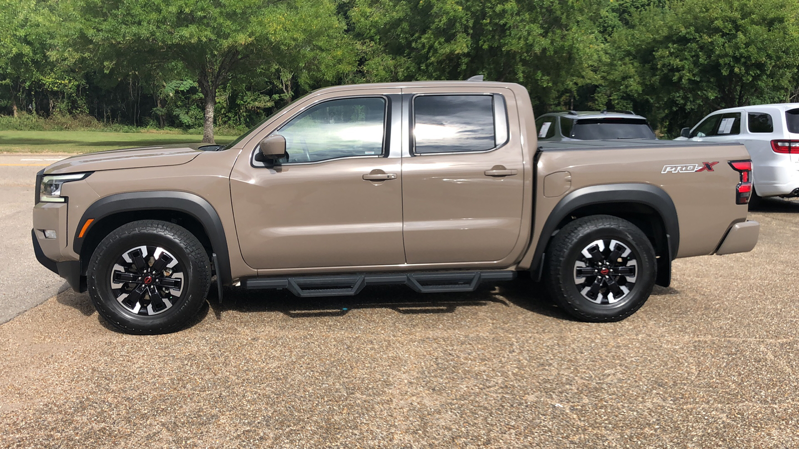 2022 Nissan Frontier PRO-X 2