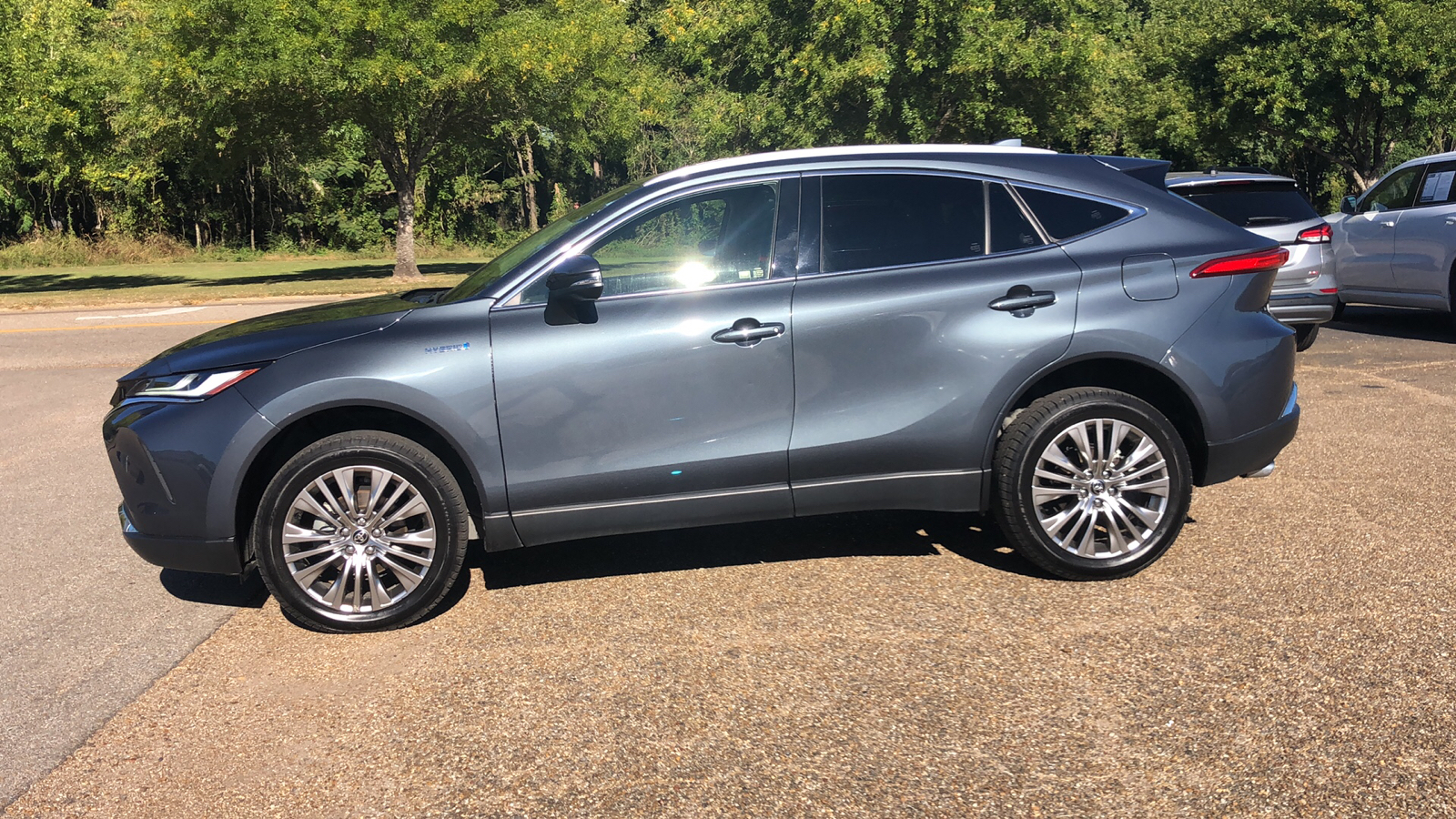 2021 Toyota Venza LE 2