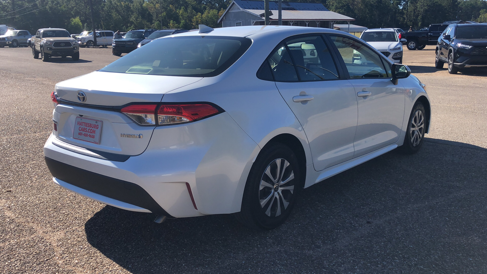 2022 Toyota Corolla Hybrid LE 3