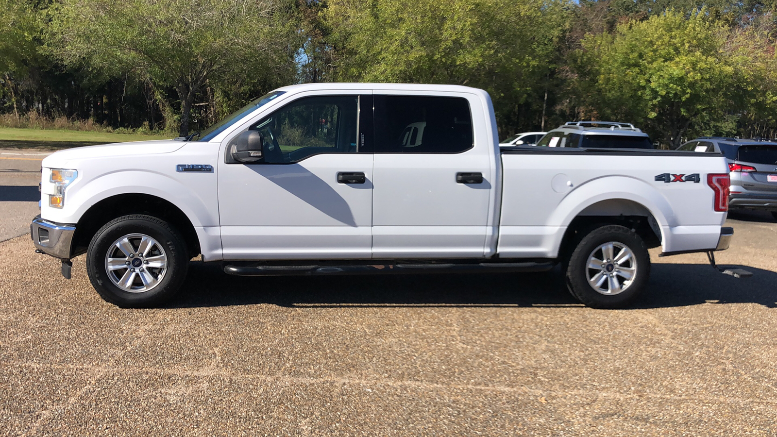 2017 Ford F-150 XLT 2