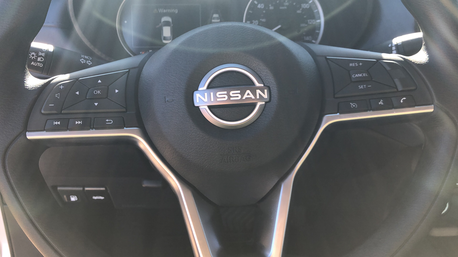 2024 Nissan Versa SV 9