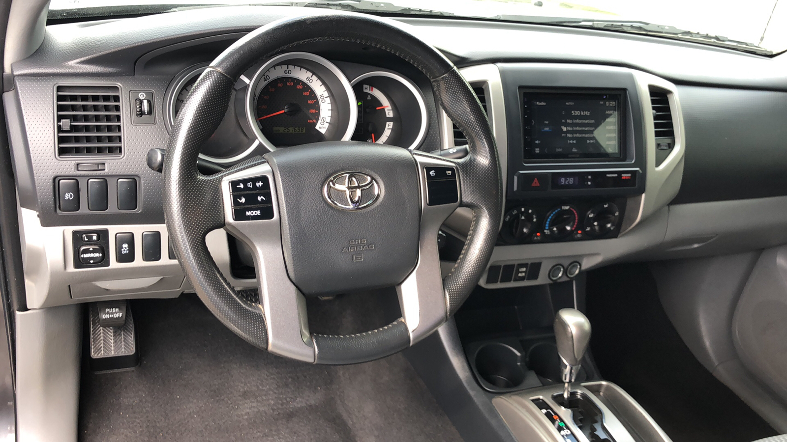 2013 Toyota Tacoma PreRunner 10