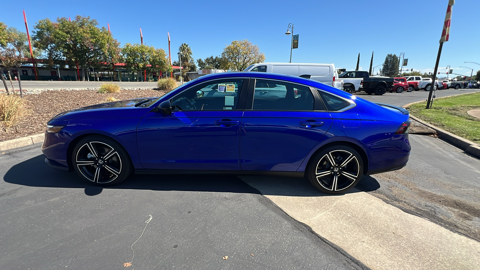 2023 Honda Accord Hybrid Sport 8