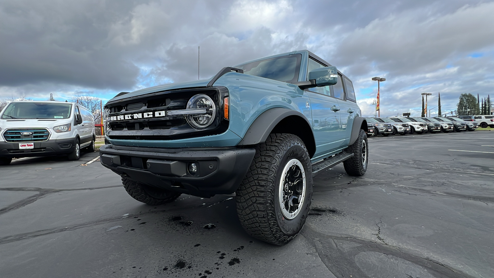 2023 Ford Bronco Outer Banks 10